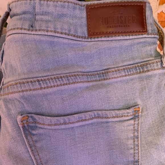 Hollister High Rise Slim Straight Leg Stretch Jeans - Picture 6 of 7